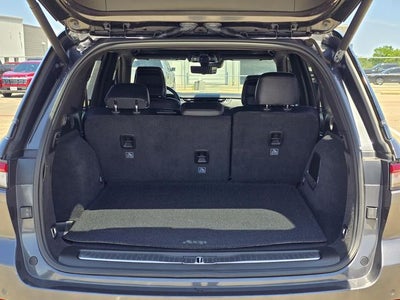 2022 Jeep Grand Cherokee Summit