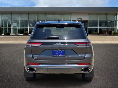 2022 Jeep Grand Cherokee Summit