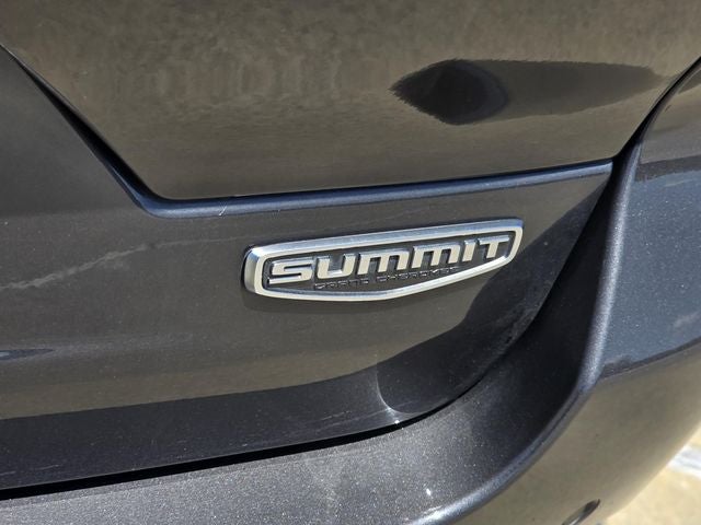 2022 Jeep Grand Cherokee Summit