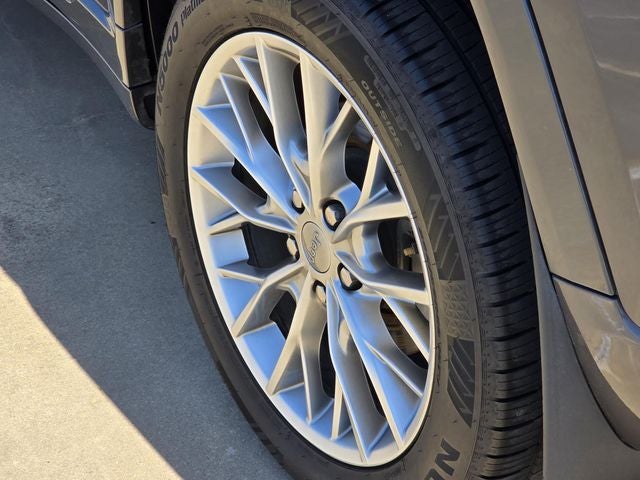 2022 Jeep Grand Cherokee Summit