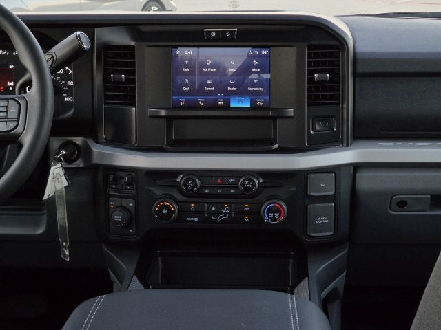 2027 Ford F-350SD XLT DRW