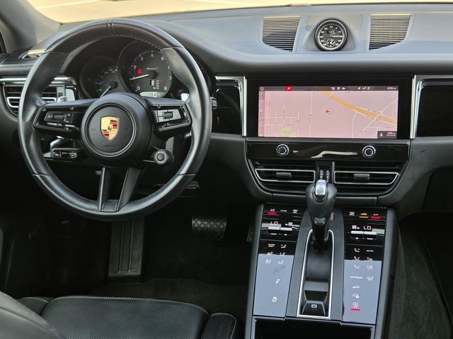 2023 Porsche Macan T