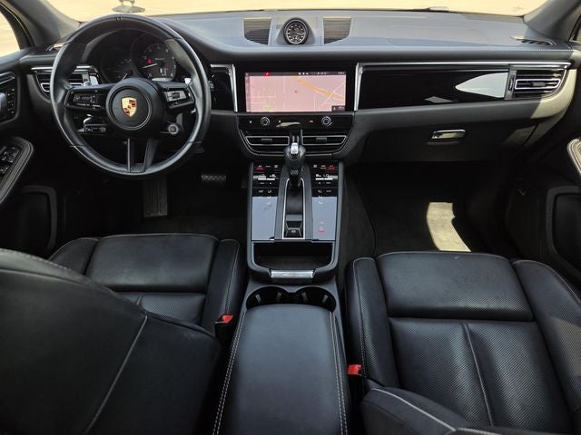2023 Porsche Macan T