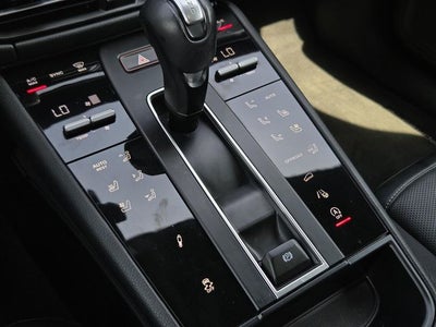 2023 Porsche Macan T