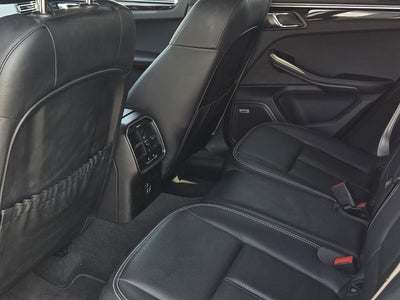 2023 Porsche Macan T
