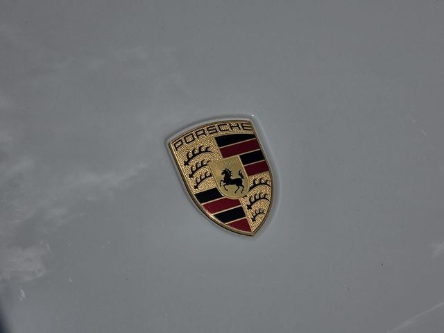 2023 Porsche Macan T